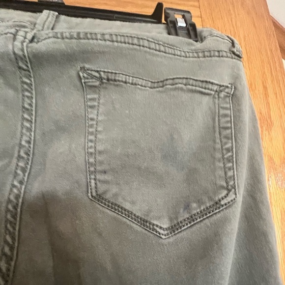 Ana - Jegging - Picture 6 of 7